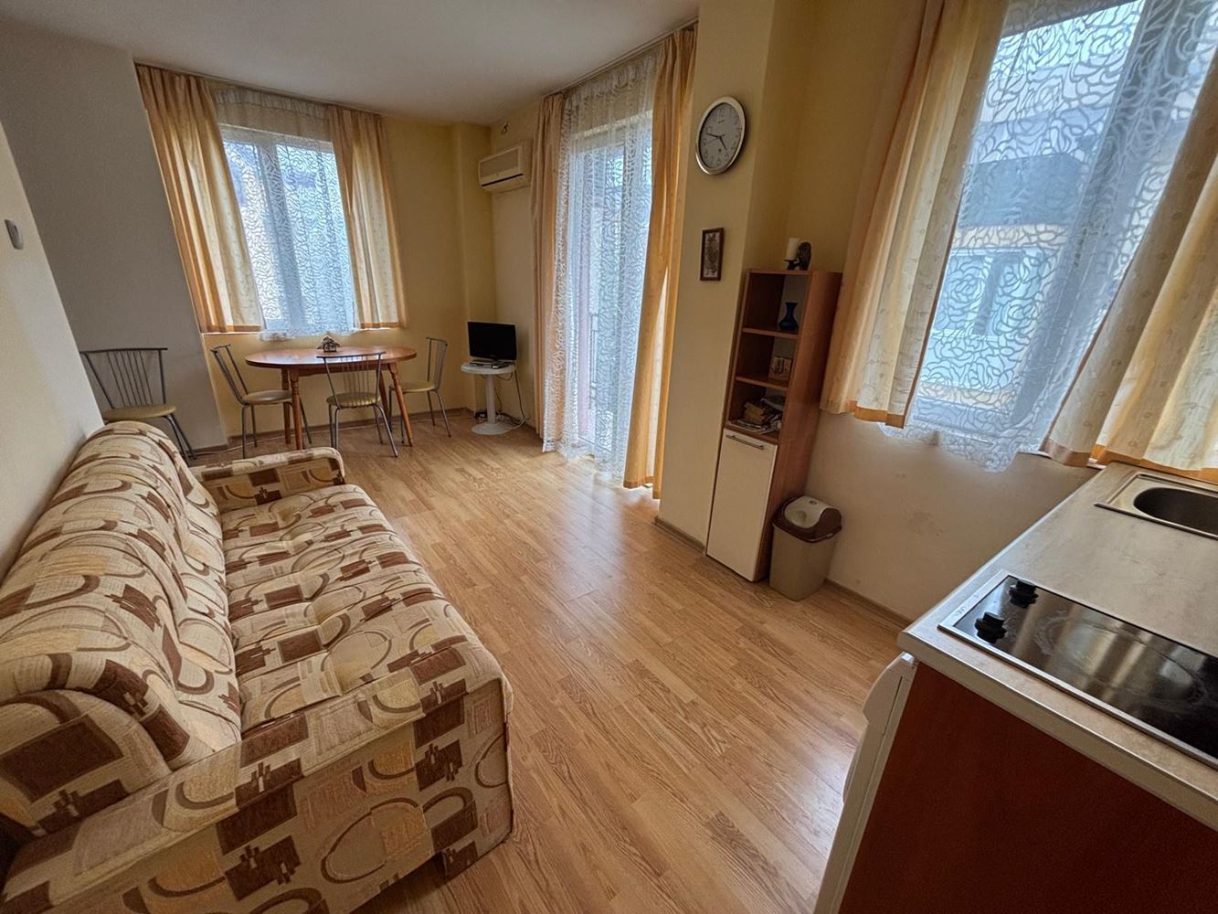 Geräumiges Studio-Apartment ohne Wartungsgebühr in Nessebar in hervorragender Lage nahe am Meer