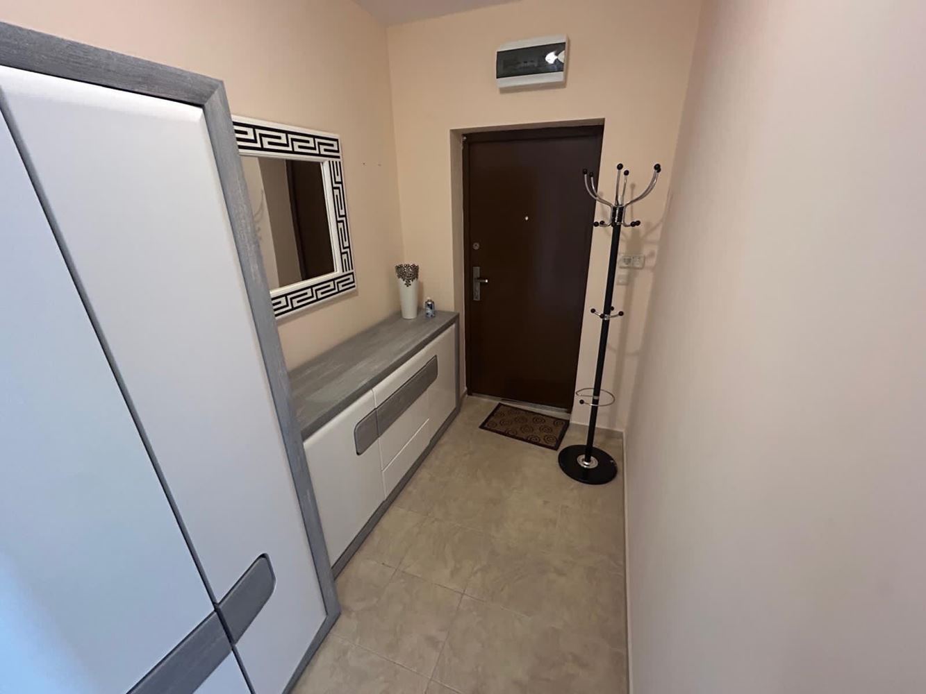 Geräumige Wohnung mit zwei Schlafzimmern und eigenem Garten in Nessebar – Komfort, Ruhe und eine hervorragend gepflegte Anlage