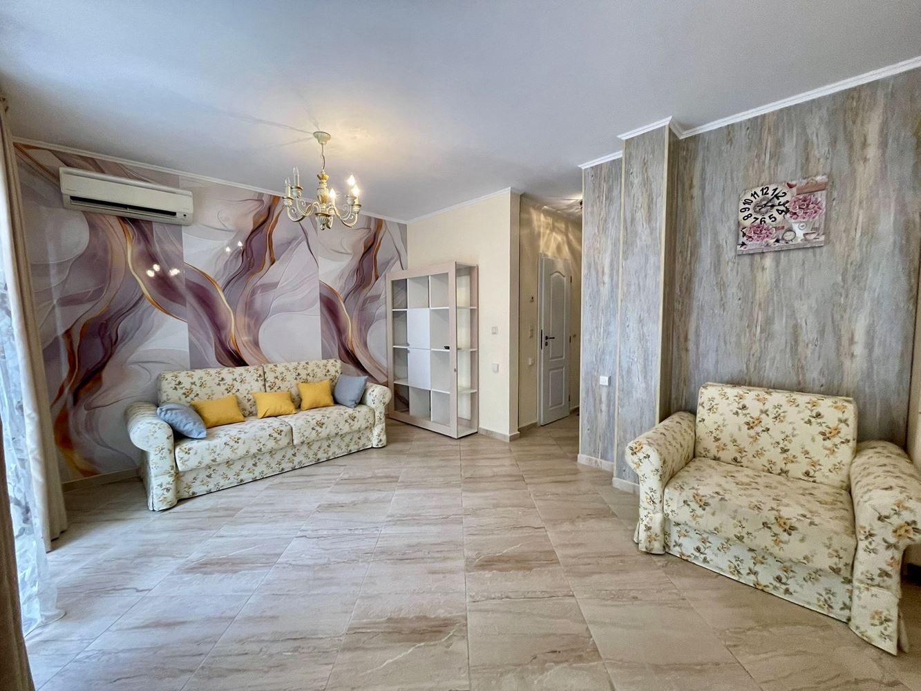 Luxuriöses Maisonette-Apartment mit Garten in Elite-Komplex – Komfort und Entspannung in Meeresnähe