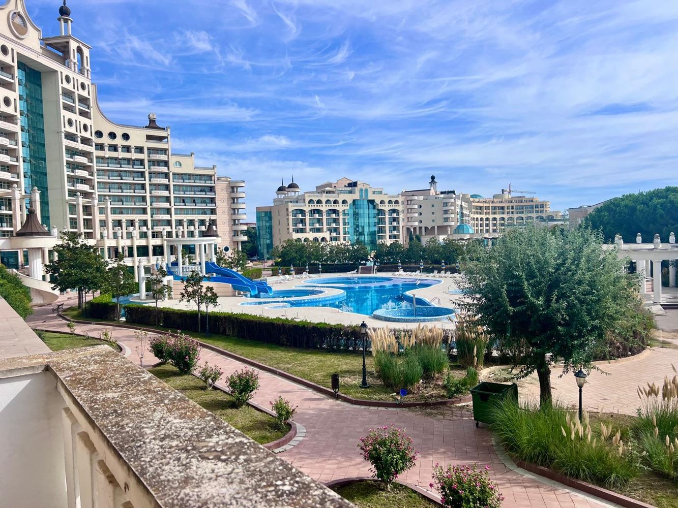 Wohnung in erster Meereslinie mit Meerblick in Pomorie – Luxusurlaub jeden Tag