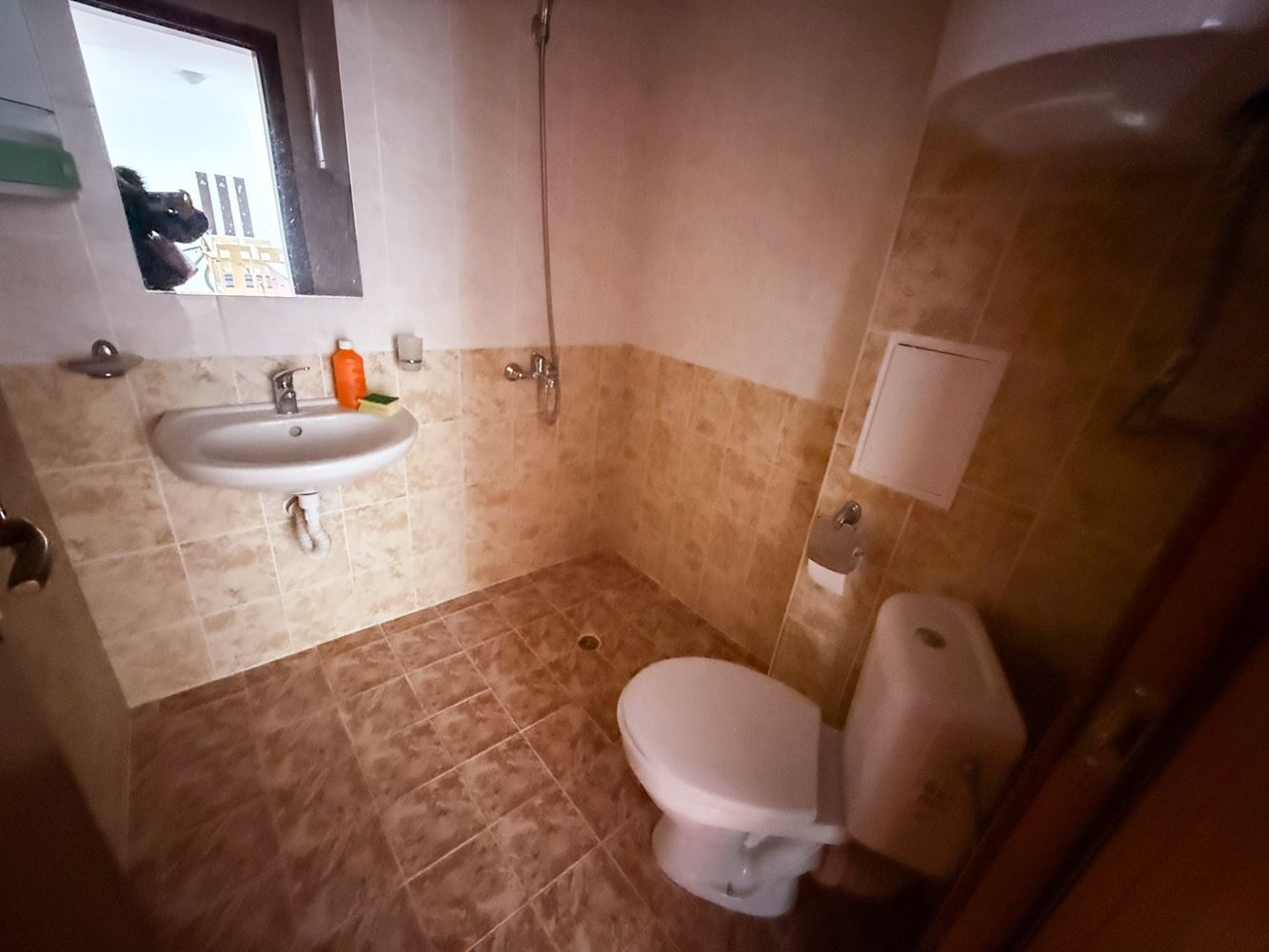 3-Zimmer-Wohnung mit Poolblick in einem gepflegten Komplex nahe Sonnenstrand