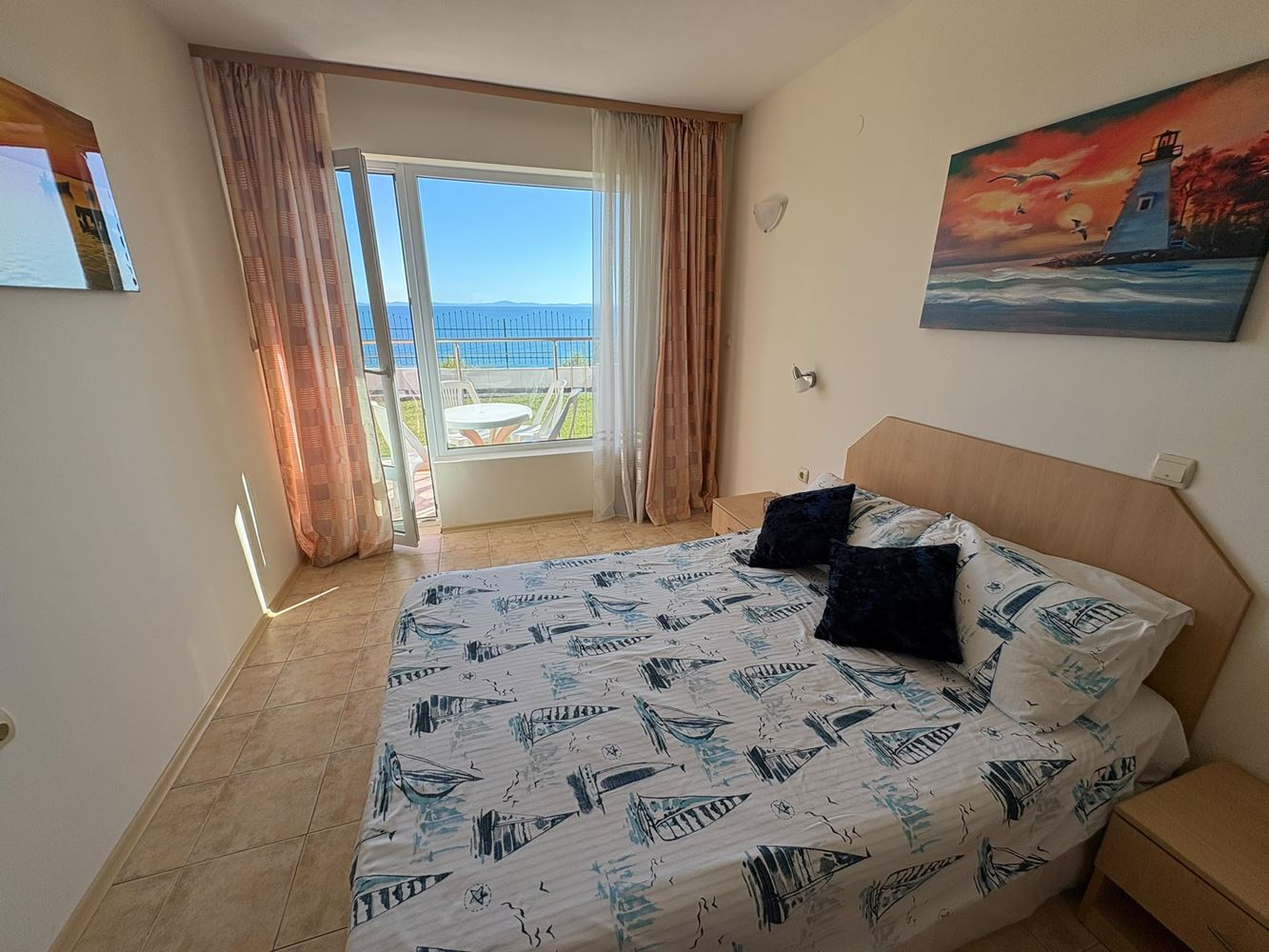 Erste Meereslinie in Sveti Vlas – geräumige Wohnung mit einem Schlafzimmer und Meerblick