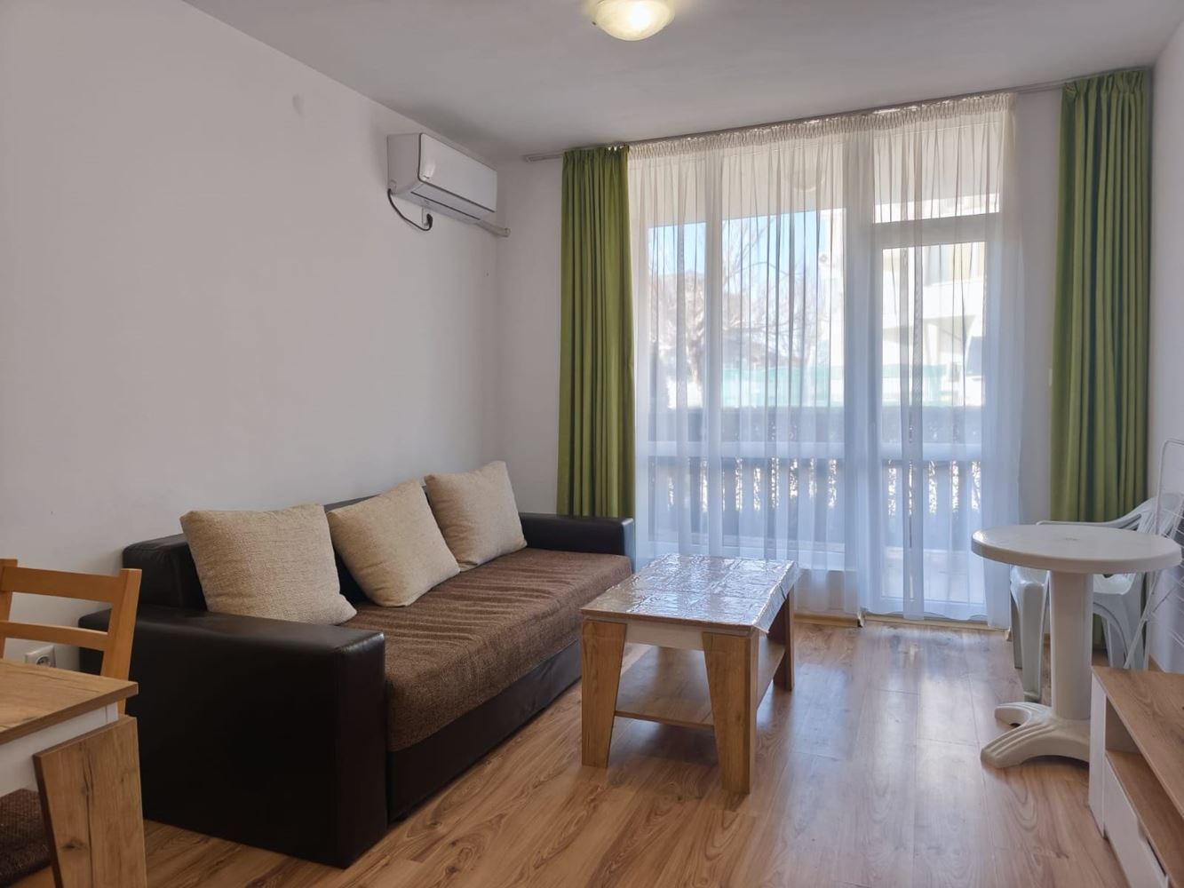Geräumige Wohnung mit einem Schlafzimmer in Aheloy – bezugsfertig, nur wenige Schritte vom Meer entfernt