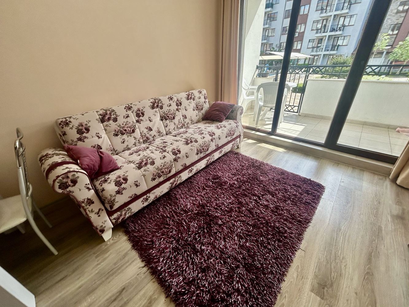 Komfortable 2-Zimmer-Wohnung mit direktem Zugang zum Pool in Nessebar – ein außergewöhnlich praktisches Angebot