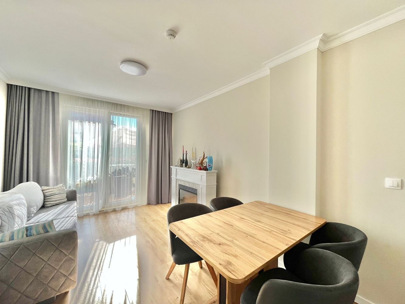 Doppelte 3-Zimmer-Wohnung auf zwei Ebenen im Zentrum von Rawda – Luxus, Komfort und ausgezeichnete Lage am Meer