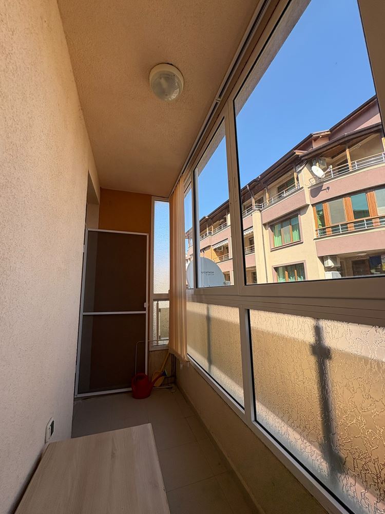 Möblierte Studio-Wohnung 200 Meter vom Meer entfernt in Pomorie – ausgezeichnete Lage und Komfort