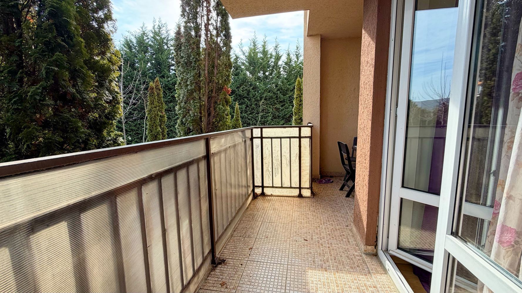 Geräumiges Studio mit Terrasse in einem modernen Komplex am Sonnenstrand – Komfort und Unterhaltung nur wenige Gehminuten vom Meer entfernt