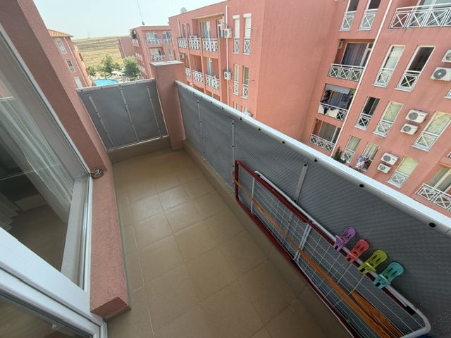 Brandneue Wohnung mit einem Schlafzimmer und Poolblick in der Region Sonnenstrand – Act 16 und hervorragende Infrastruktur