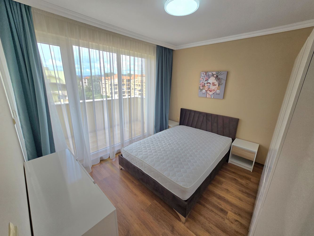 Zweizimmerwohnung in Sonnenstrand – neues luxuriöses Interieur, Panoramablick und hervorragende Investitionsmöglichkeit