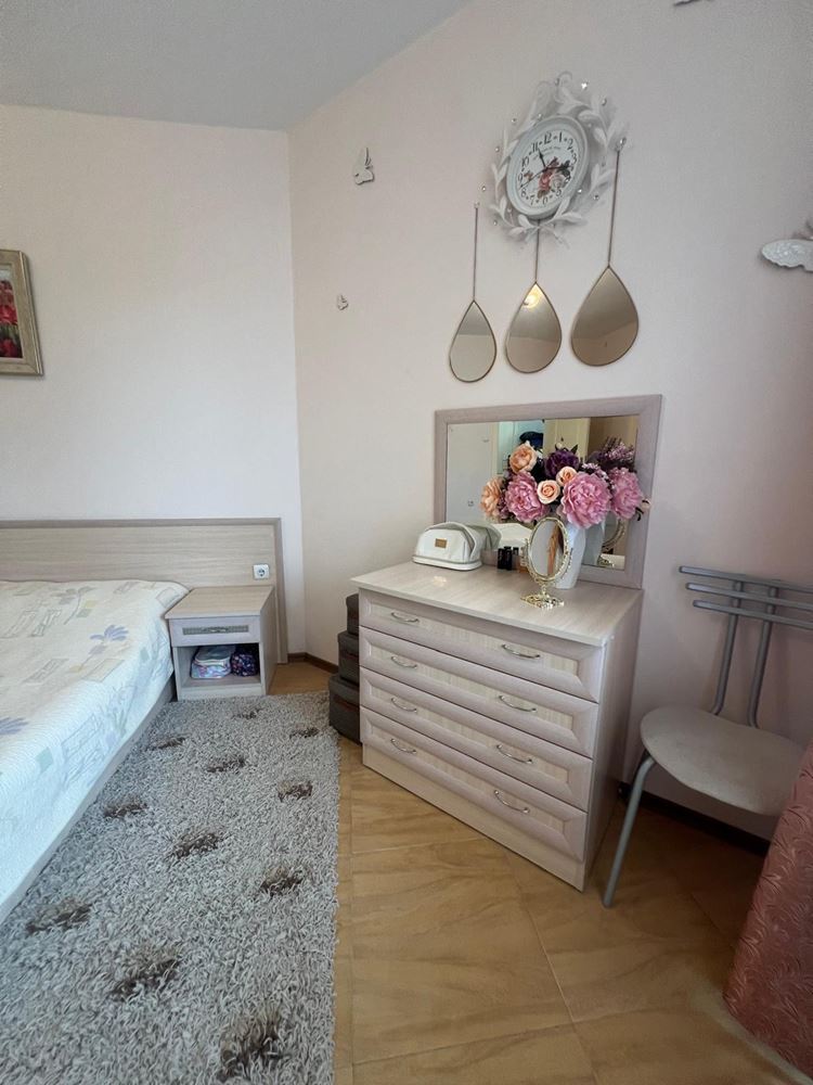 Geräumige 2-Zimmer-Wohnung 5 Minuten vom Strand entfernt in Sonnenstrand – möbliert und bezugsfertig