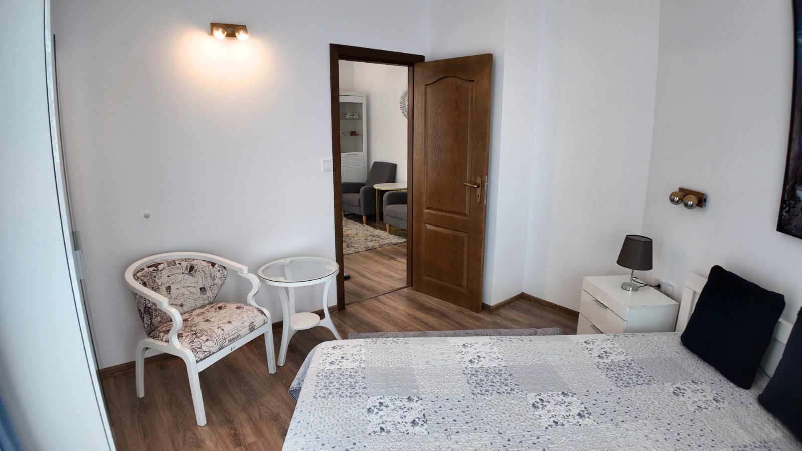Stilvolle Wohnung mit einem Schlafzimmer in einer Anlage mit Swimmingpools und hervorragenden Annehmlichkeiten