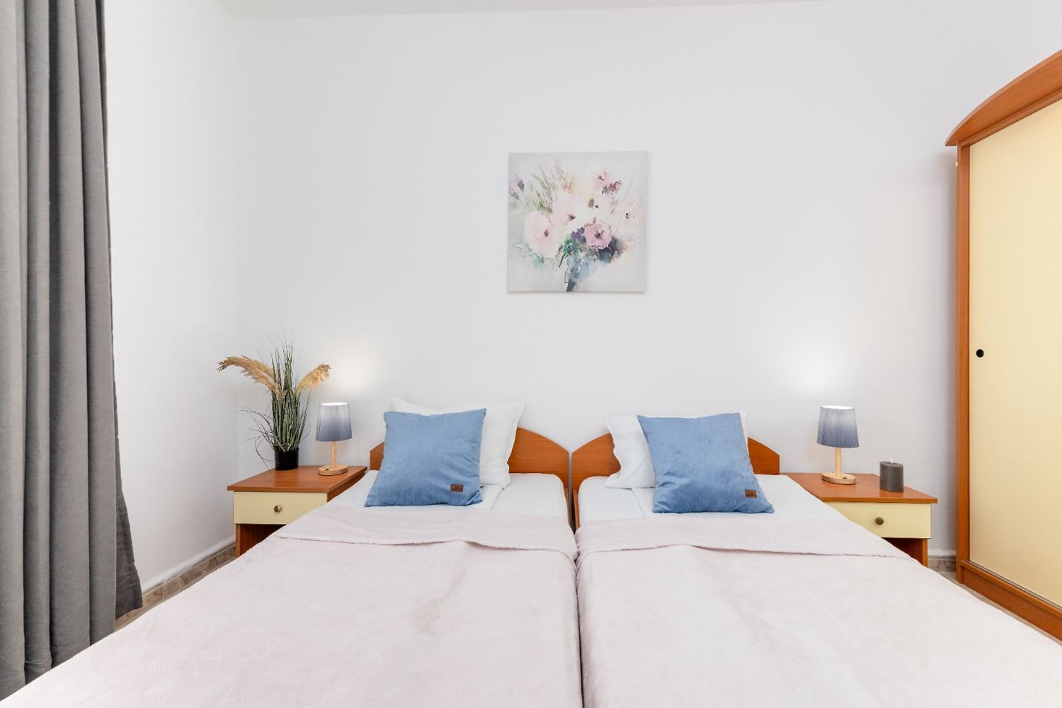 Geräumige Wohnung mit Poolblick in Sonnenstrand – eine ausgezeichnete Wahl für Urlaub und Investition