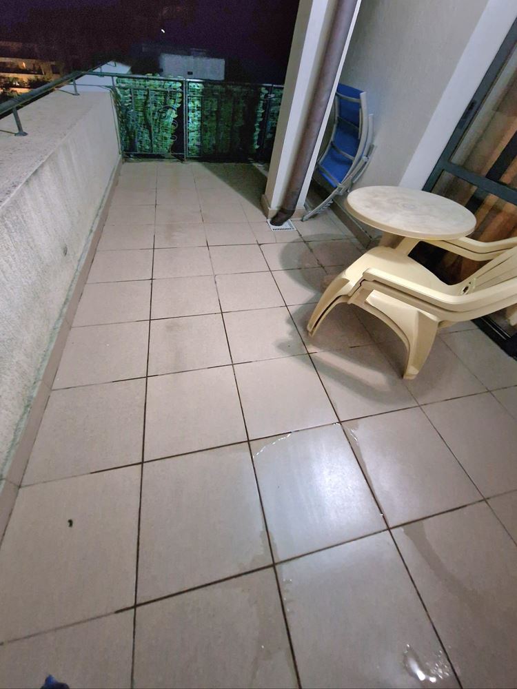 Panoramastudio im obersten Stockwerk am Sonnenstrand – Ruhe, Raum und ein Gefühl von Freiheit