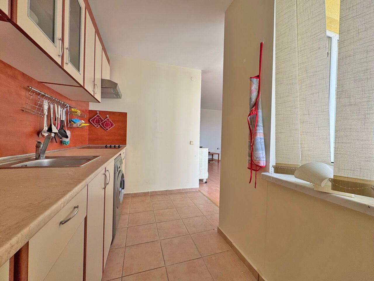 2-Zimmer-Wohnung mit Meerblick und Blick auf den Pool in einer prestigeträchtigen Anlage in Sveti Vlas