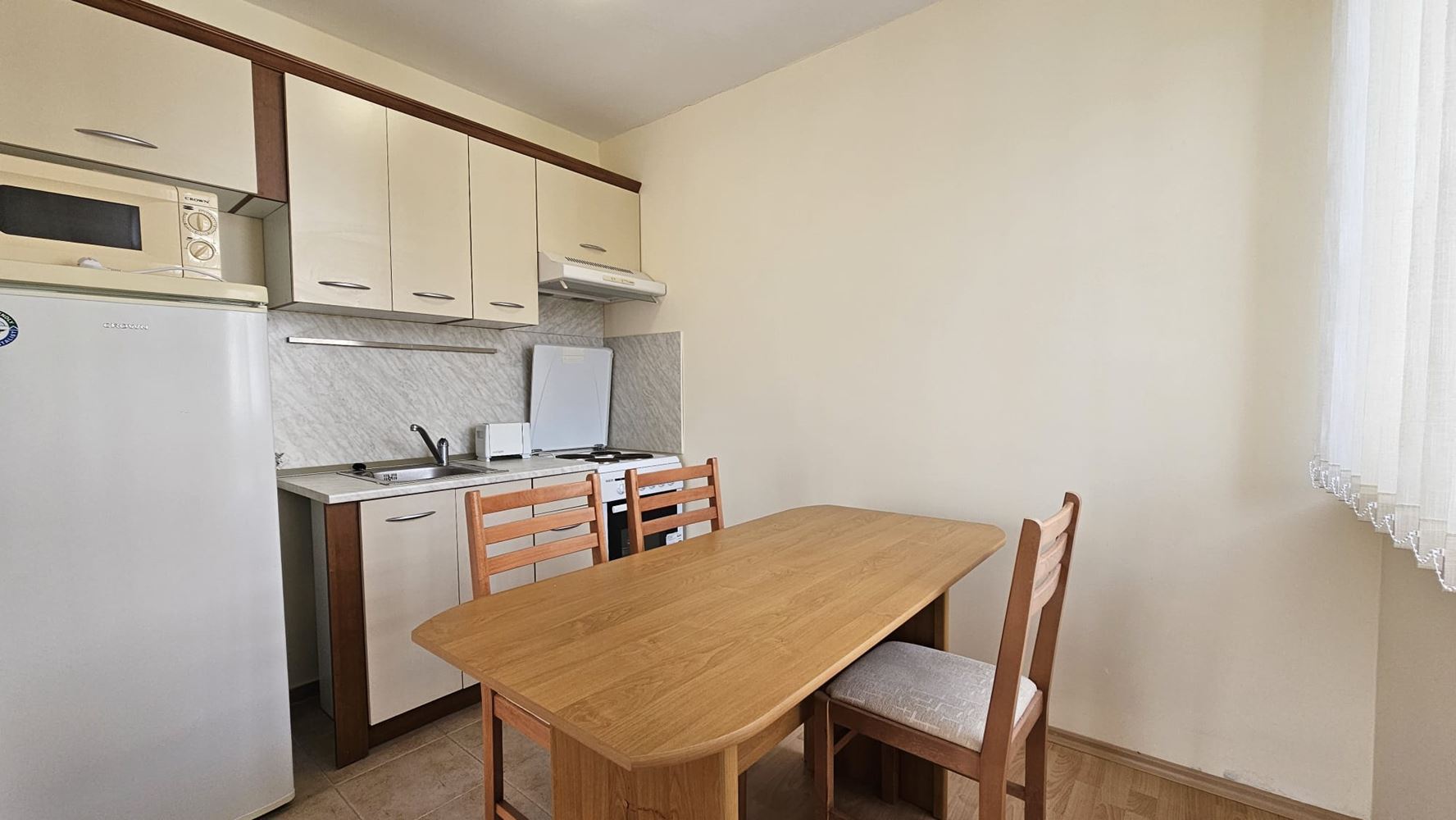 Meeresidylle in erster Linie – Zweizimmerwohnung (mit einem Schlafzimmer) mit Meerblick in Sveti Vlas