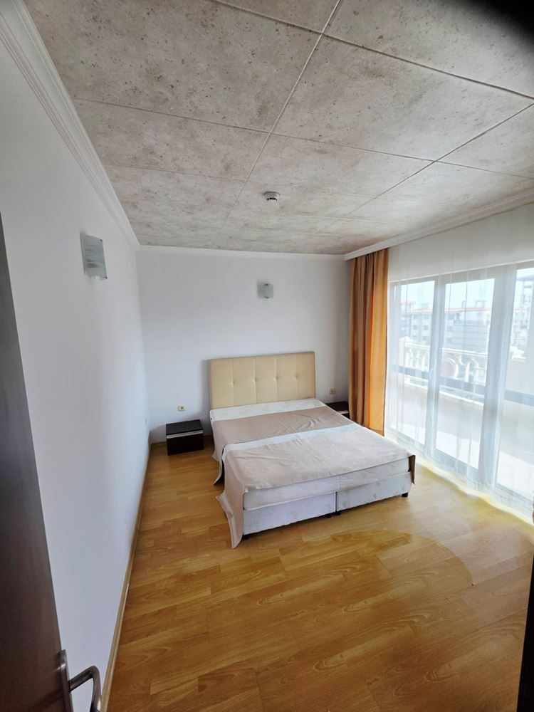 Ein-Zimmer-Wohnung mit Meerblick und Blick auf Alt-Nessebar in Sveti Vlas