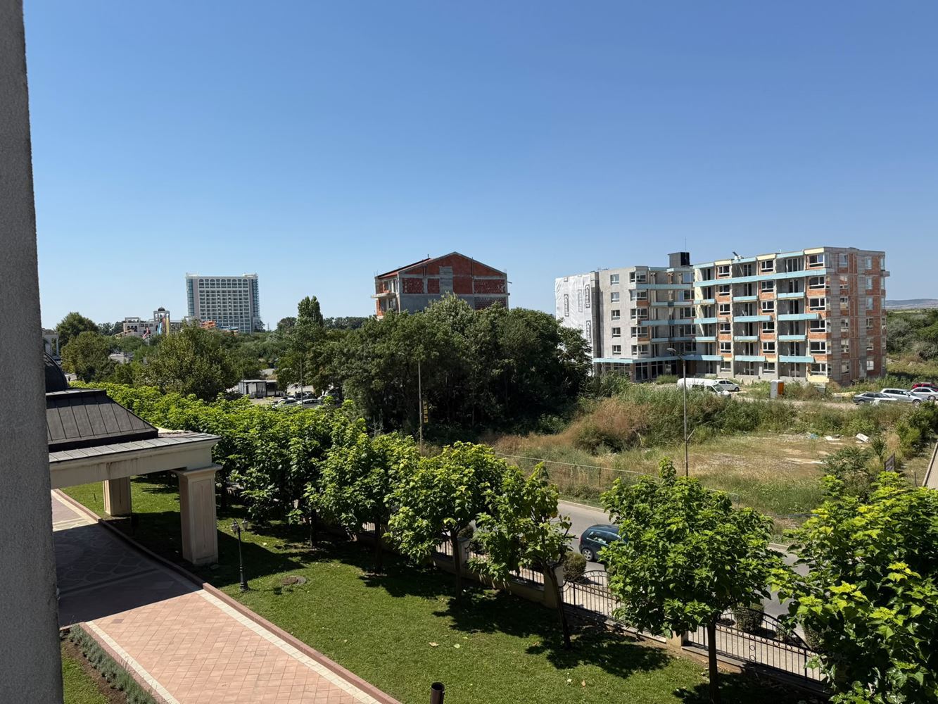 Geräumige Zweizimmerwohnung in erster Meereslinie in Pomorie