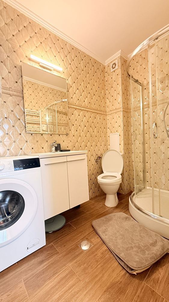 Luxuriöse Maisonette-Wohnung mit drei Schlafzimmern im Herzen von Sonnenstrand – Raum, Stil und Komfort auf zwei Ebenen