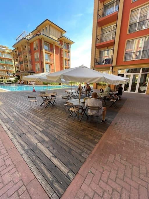 Zweizimmerwohnung in einer prestigeträchtigen Anlage in Sunny Beach – nur 400 Meter vom Strand entfernt