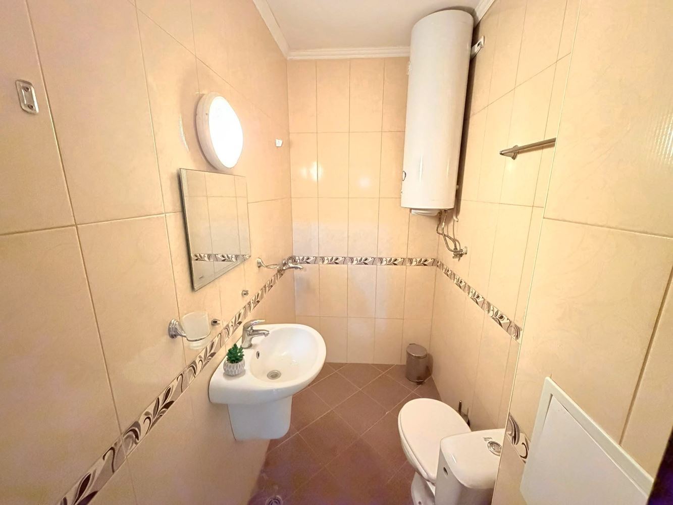 Drei-Zimmer-Wohnung in Sonnenstrand ohne Instandhaltungsgebühr – ausgezeichnete Lage, attraktive Investition