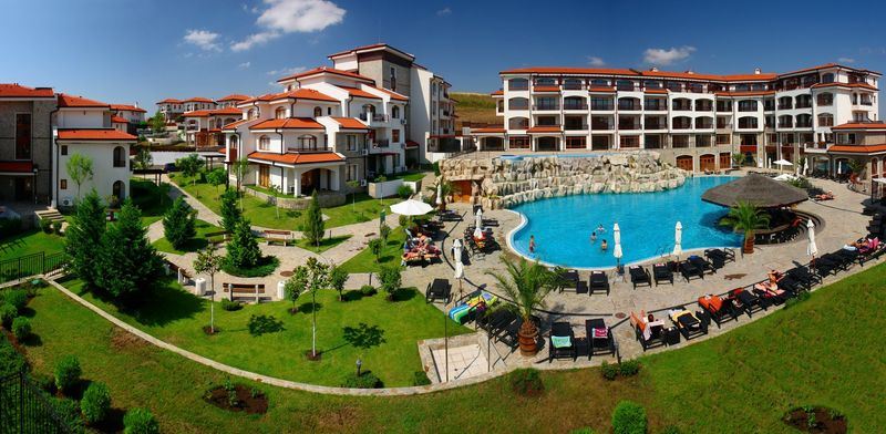 Attraktive Ein-Zimmer-Wohnung mit Poolblick in Aheloy