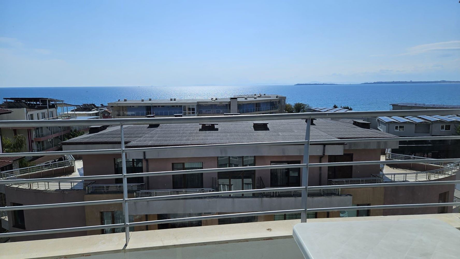2-Zimmer-Wohnung mit Panoramablick auf das Meer in Sveti Vlas