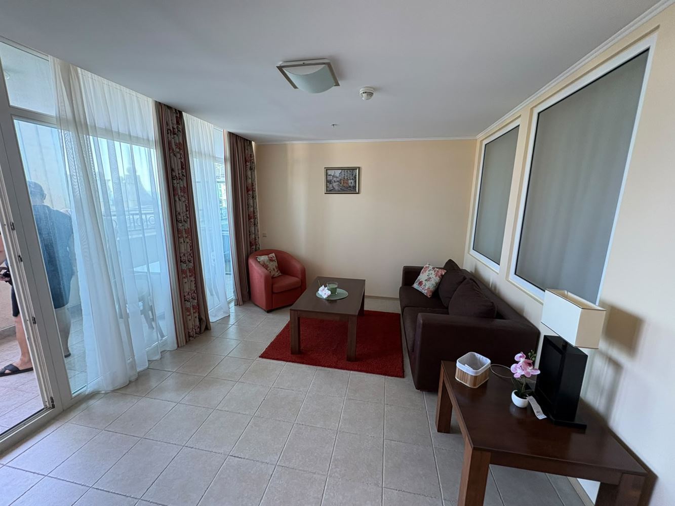 Luxuriöse 2-Zimmer-Wohnung mit Meerblick in erster Linie in Pomorie – eine prestigeträchtige Immobilie mit einzigartigen Annehmlichkeiten