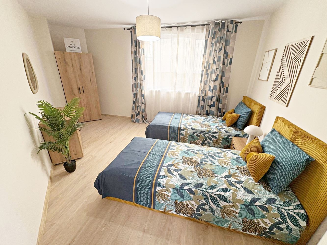 Zwei unabhängige Wohneinheiten mit Meerblick im Zentrum von Sveti Vlas – Designer-Interieur und eigener Parkplatz