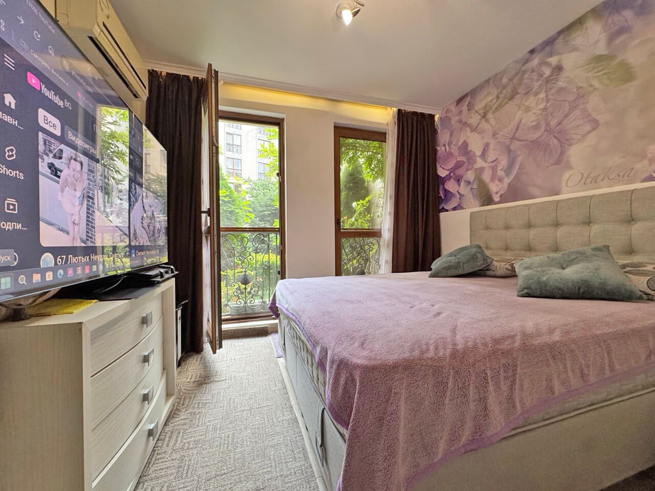 Luxuriöse Zweizimmerwohnung mit Parkblick in einer renommierten Anlage in Sonnenstrand