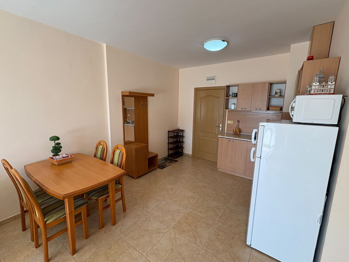 2-Zimmer-Wohnung in Sonnenstrand – Komfort in einer Anlage mit Swimmingpools und Wasserrutschen