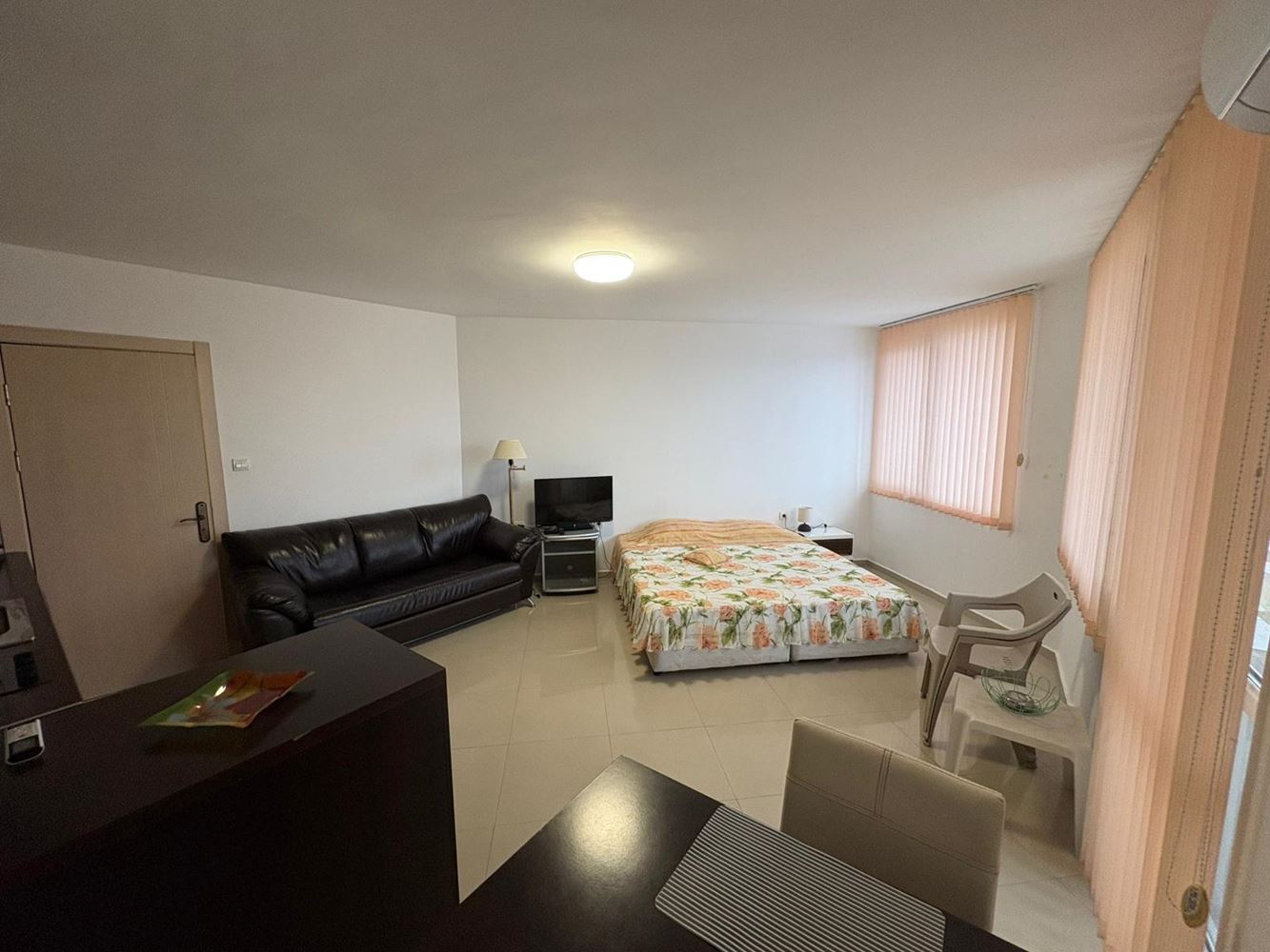 Möbliertes Studio in Pomorie – ausgezeichnete Lage, 400 m vom Meer und Stadtzentrum entfernt