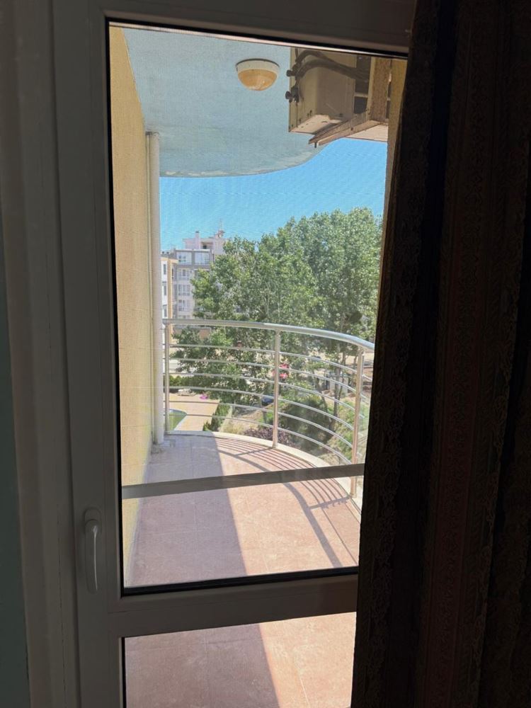 Geräumige Wohnung mit einem Schlafzimmer in Sonnenstrand – Südausrichtung und ausgezeichnete Annehmlichkeiten in der Anlage