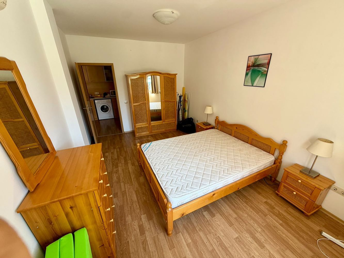 Großzügige Zweizimmerwohnung mit Poolblick in Aheloy