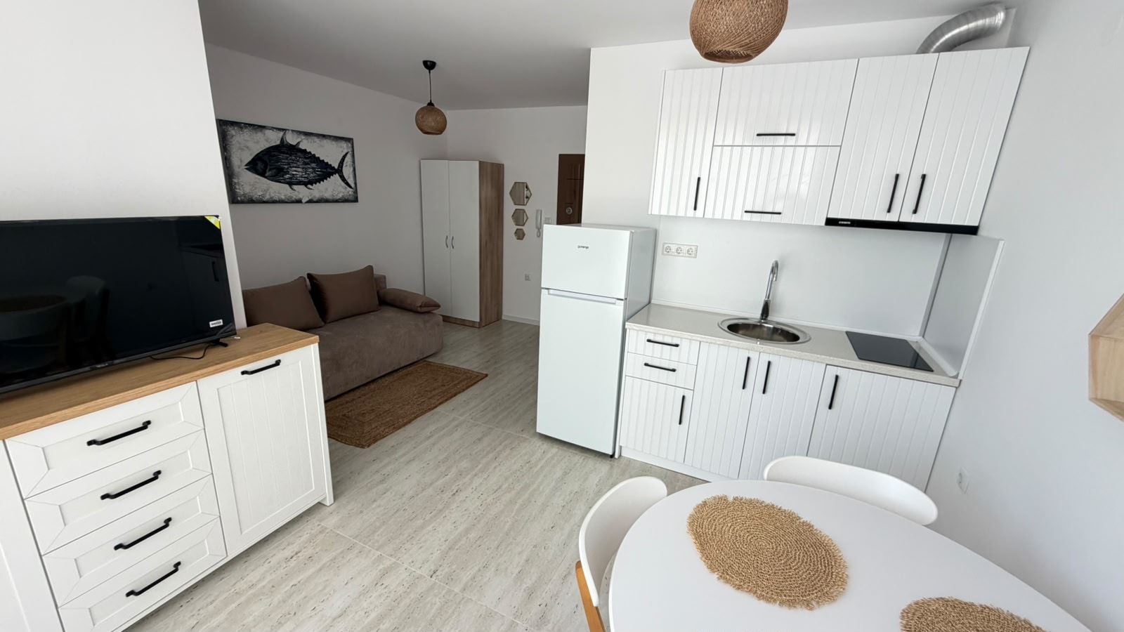 Wunderschönes, geräumiges Studio mit Meerblick nur 100 m vom Strand in Sveti Vlas