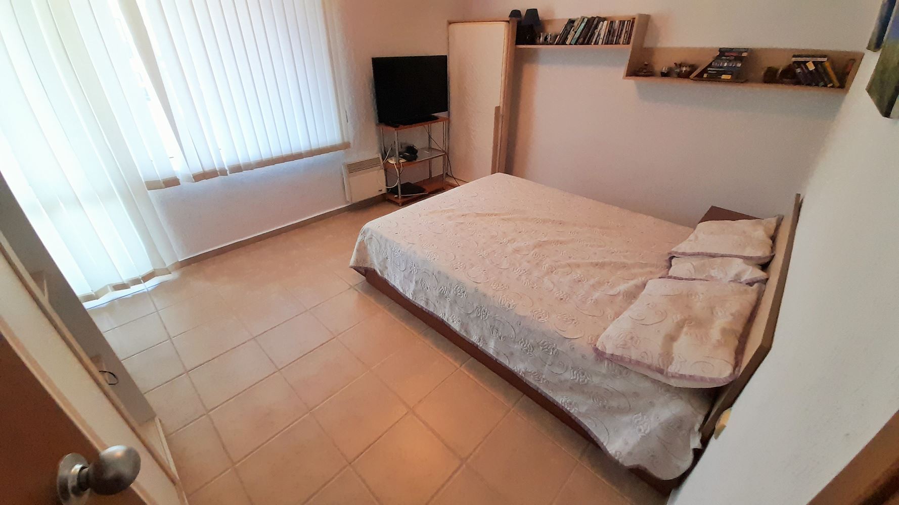 Gemütliche 2-Zimmer-Wohnung mit großzügigen Terrassen und niedriger Instandhaltungsgebühr in Sonnenstrand