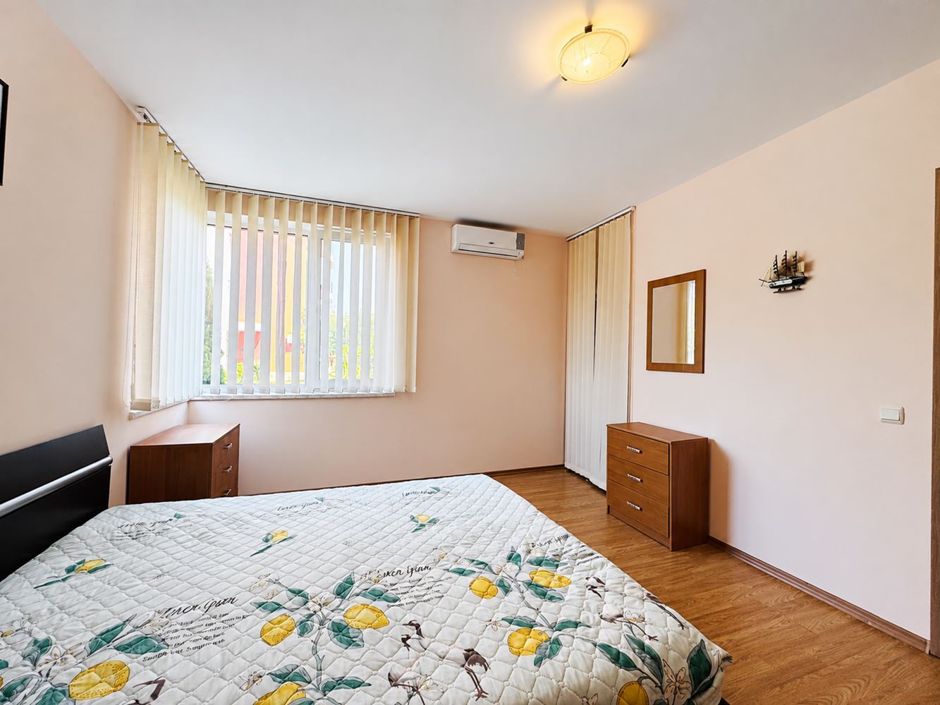 Wohnung mit zwei Schlafzimmern im Erdgeschoss und Gartenblick in Sonnenstrand