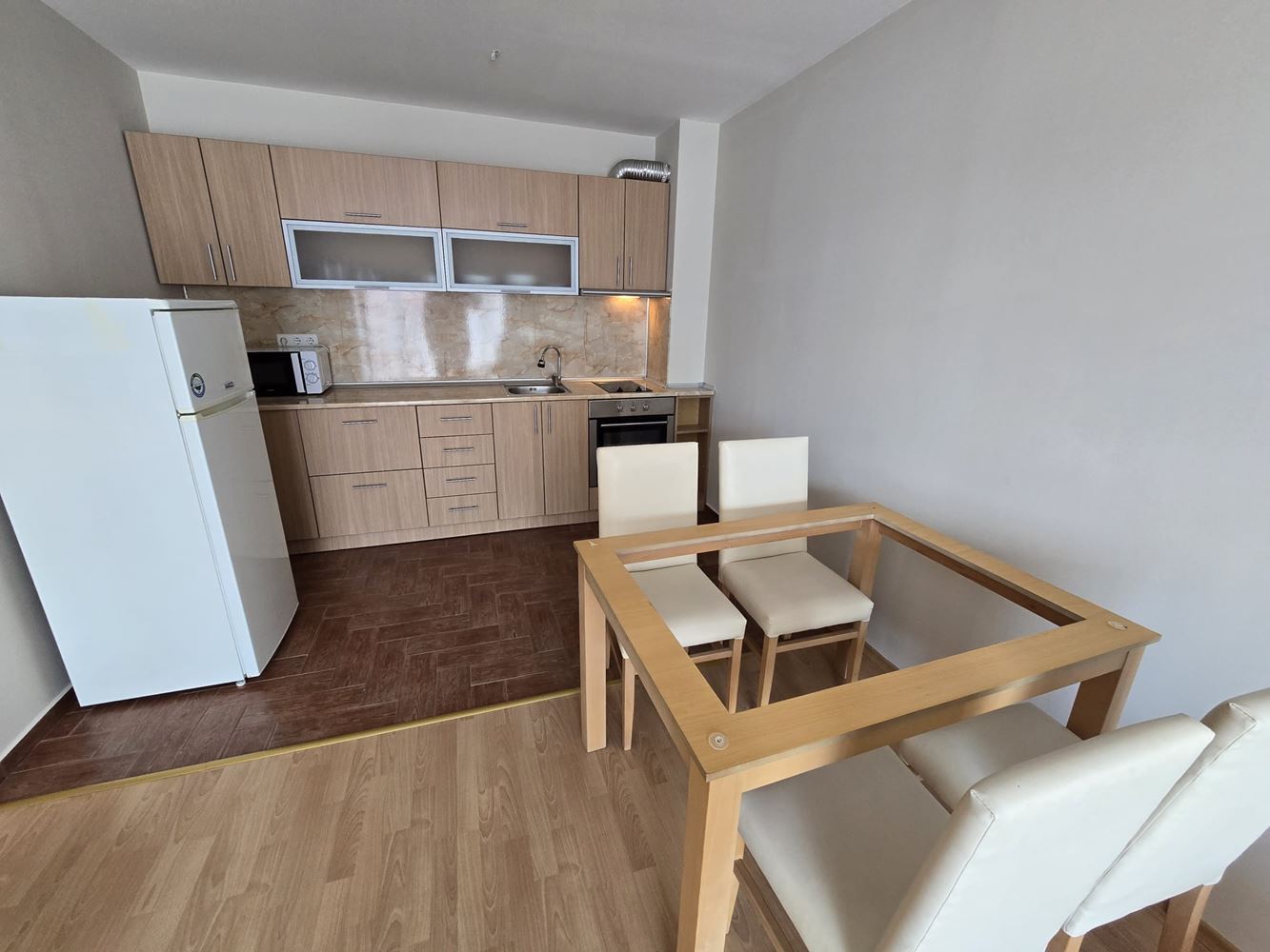Wunderschöne 2-Zimmer-Wohnung in Sveti Vlas mit Meerblick – hervorragende Investition nur wenige Schritte vom Strand entfernt