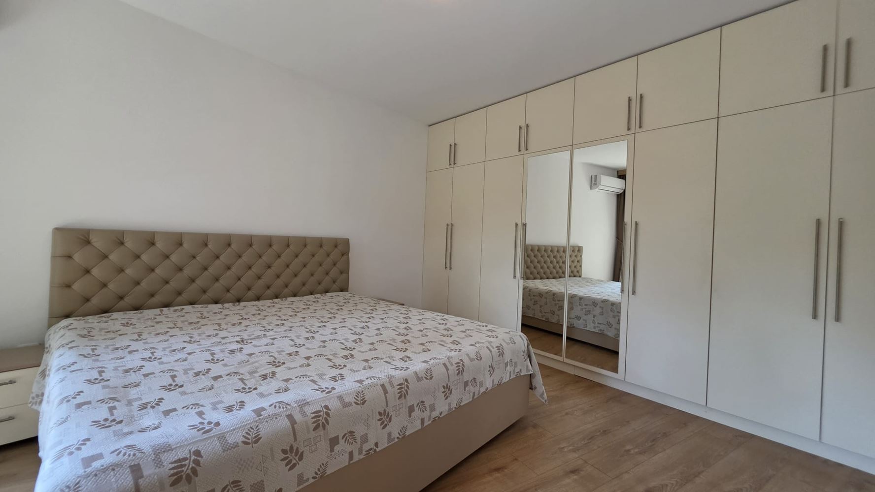 Stilvolle Zweizimmerwohnung mit funktionaler Raumaufteilung, Komfort und ruhiger Urlaubsatmosphäre