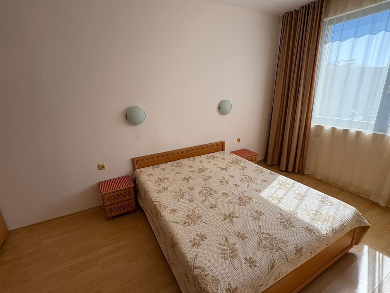 2-Zimmer-Wohnung in Sonnenstrand – Komfort in einer Anlage mit Swimmingpools und Wasserrutschen
