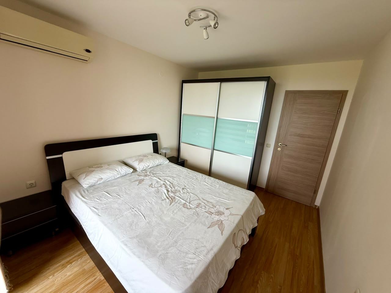 Gemütliche Wohnung in Sveti Vlas im Erdgeschoss – Meer, Berge und luxuriöse Anlage