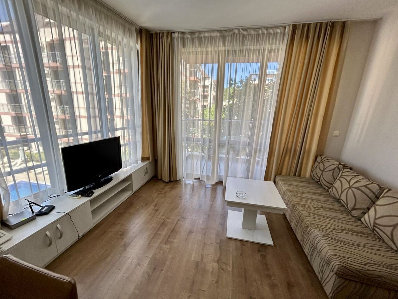 Gemütliche 2-Zimmer-Wohnung mit Pool- und Grünanlagenblick in einem großartigen Komplex in Sonnenstrand