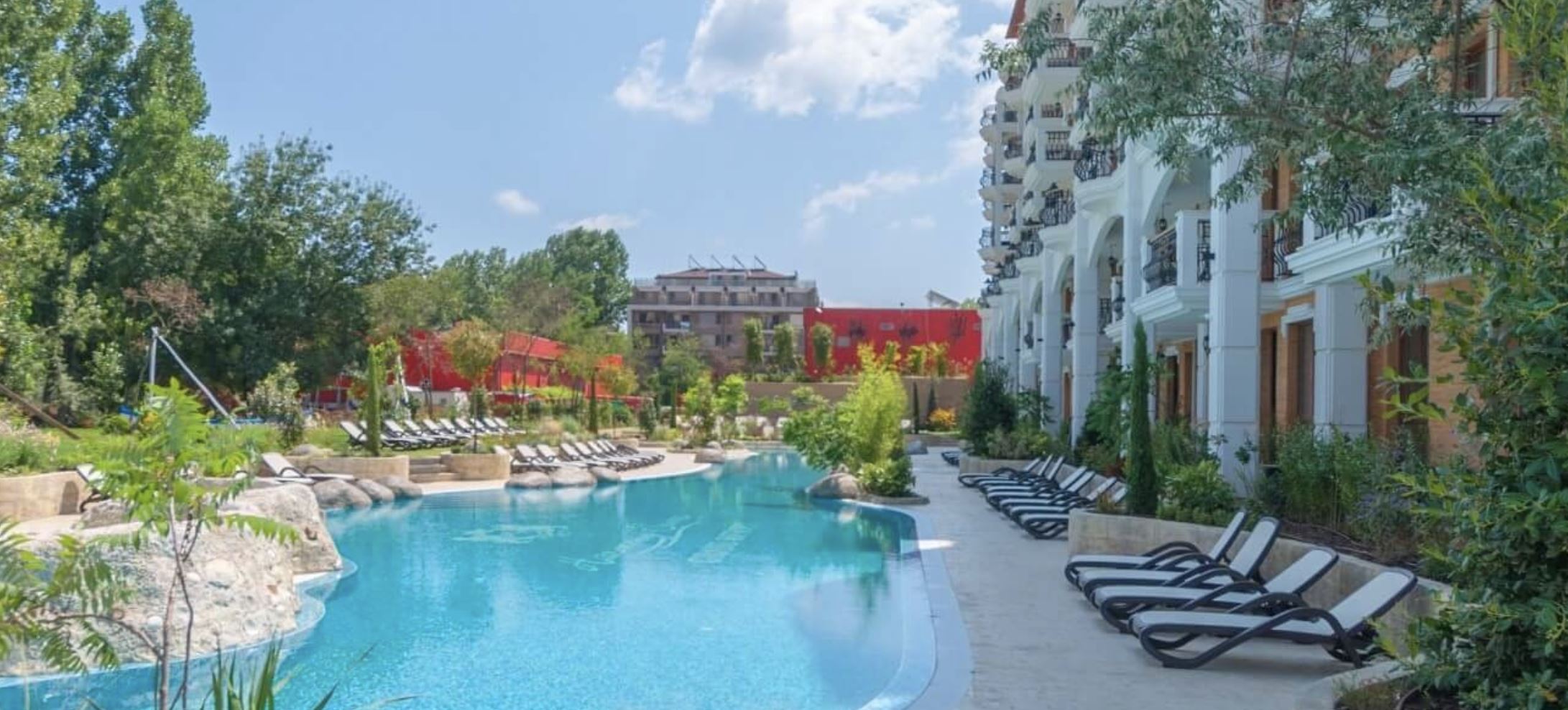 Wohnung mit einem Schlafzimmer in einer luxuriösen Anlage in Sonnenstrand mit beeindruckenden Swimmingpools und Erholungsbereichen