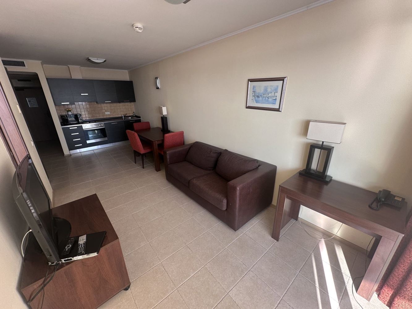 Zwei-Zimmer-Wohnung in Pomorie mit direktem Meerblick – luxuriöses Wohnen am Meer