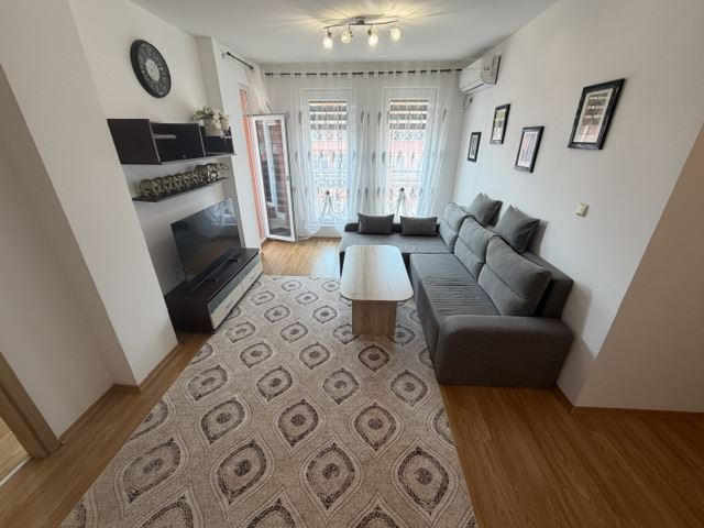 Brandneue Wohnung mit einem Schlafzimmer und Poolblick in der Region Sonnenstrand – Act 16 und hervorragende Infrastruktur