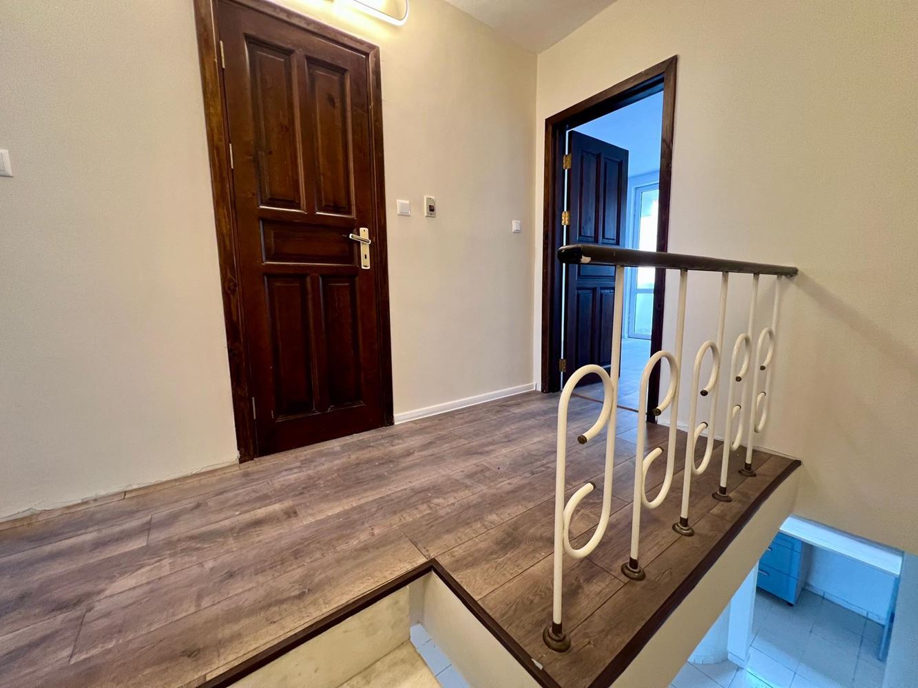 Direkt am Meer in Ravda – Maisonette mit zwei Schlafzimmern, Meerblick und eigenem Stellplatz