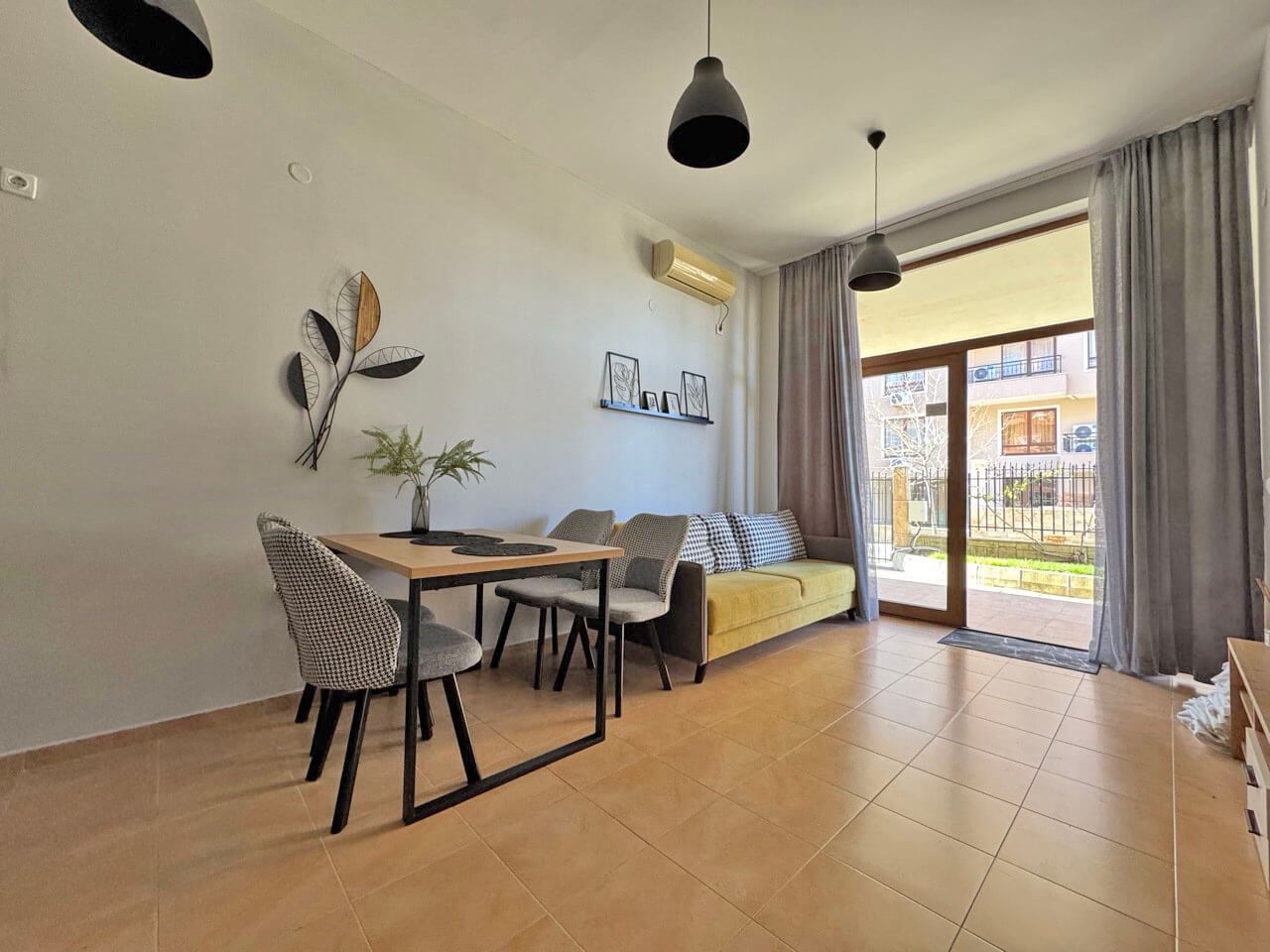 Einzimmerapartment in Sveti Vlas – Gemütlichkeit, Komfort und vollständig möblierte Wohnung in einer prestigeträchtigen Anlage