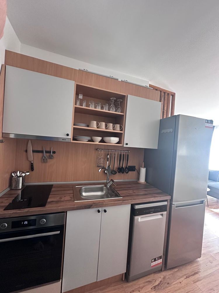 Geräumiges, modern möbliertes Studio mit separatem Schlafzimmer in einer Wohnanlage in Aheloy – Bezugsfertig