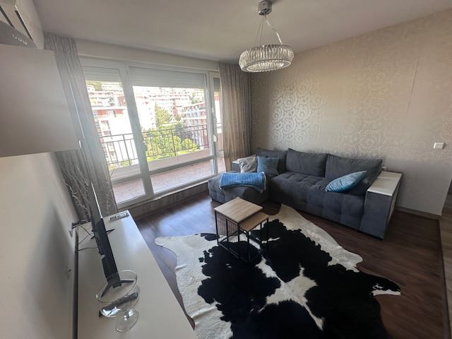 Penthouse mit Panoramameerblick und privatem Strandzugang in Sveti Vlas