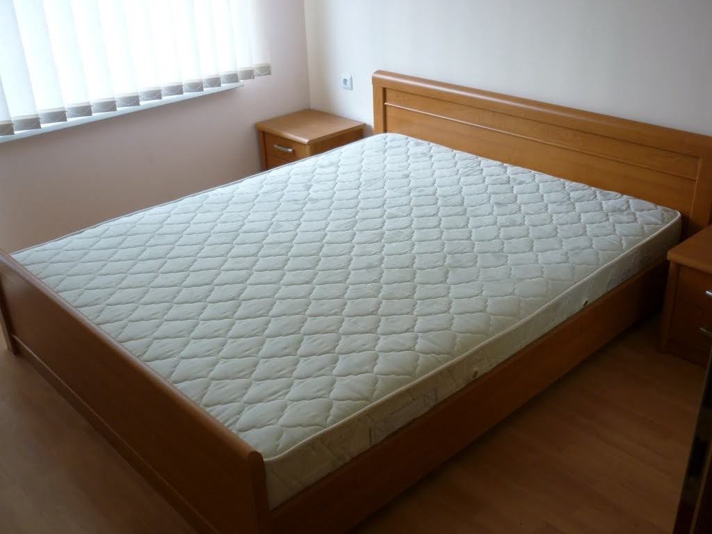 Möblierte Zwei-Zimmer-Wohnung direkt am Strand mit Meerblick in Elenite