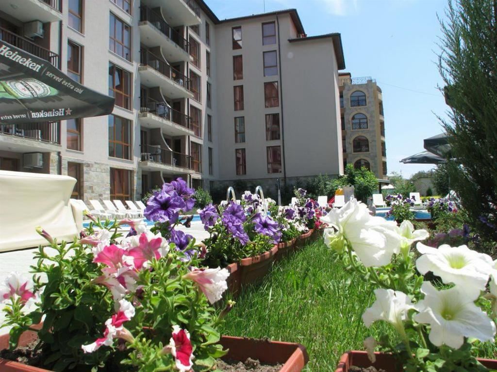 Wohnung in einer Wohnanlage in Sonnenstrand mit Swimmingpools, Restaurant und niedriger Instandhaltungsgebühr